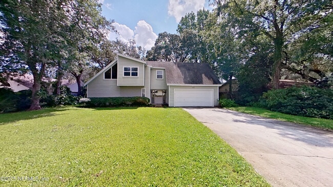 property at 1115 Hamlet Ct