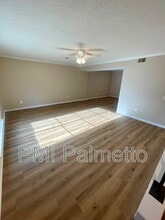 4704 Palm Tree Ln in Columbia, SC - Foto de edificio - Building Photo