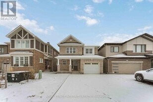 408 Aphelion Cres in Ottawa, ON - Building Photo