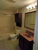 25 Enon Way in Pittsburgh, PA - Building Photo