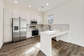 406 W 7th St in Tempe, AZ - Building Photo - Building Photo