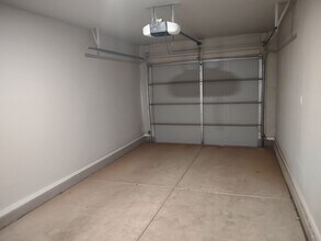 2120 N Avenue J in Lubbock, TX - Foto de edificio - Building Photo