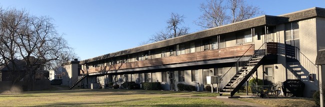 The Vines in Denison, TX - Building Photo - Building Photo