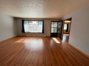 2802-2802 SE 145th Ave in Portland, OR - Building Photo - Building Photo