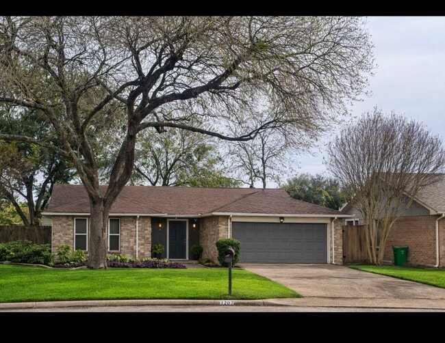 property at 7207 Caracas Dr