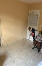 10335 NW 26th Ave in Miami, FL - Building Photo - Building Photo