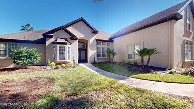 10061 Vineyard Lake Rd E in Jacksonville, FL - Building Photo - Building Photo