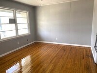 738 W Grover St photo'