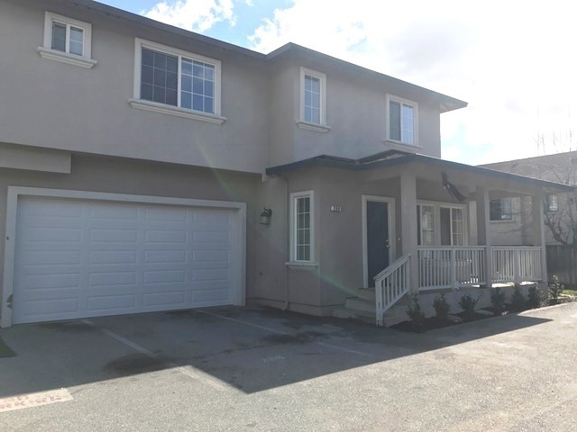 290 Farrell Ave in Gilroy, CA - Building Photo