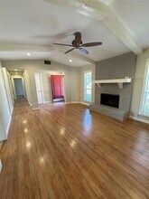 3510 Roanoke Dr, Unit 105-6 in Cedar Park, TX - Building Photo - Building Photo