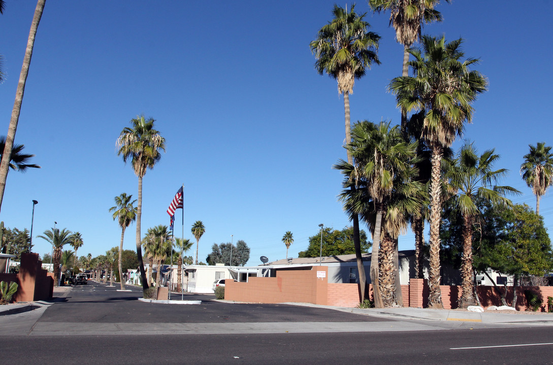 Chaparral Mobile Village in Tempe, AZ - Building Photo