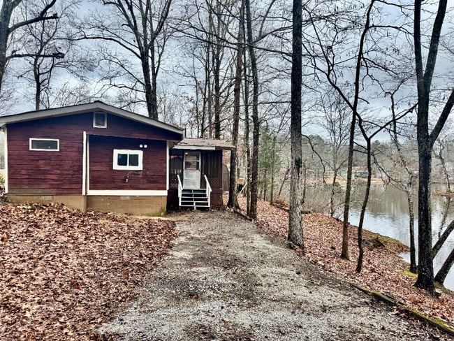 575 Greenwood Lake Dr in Franklin, GA - Foto de edificio - Building Photo