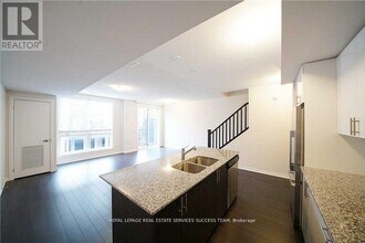 1208 Main St E in Milton, ON - Building Photo - Building Photo