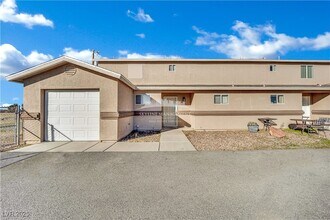 200 S Mount Charleston Dr E in Pahrump, NV - Building Photo - Building Photo