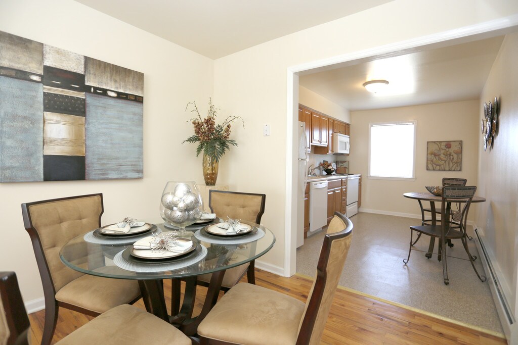 Kentwood Village Apartments in Brick, NJ