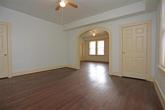 3015 Isabella St in Houston, TX - Foto de edificio - Building Photo