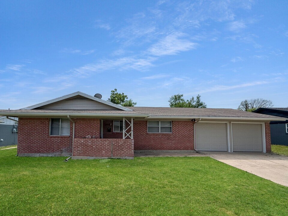 3508 Coronado Ct in Fort Worth, TX - Building Photo