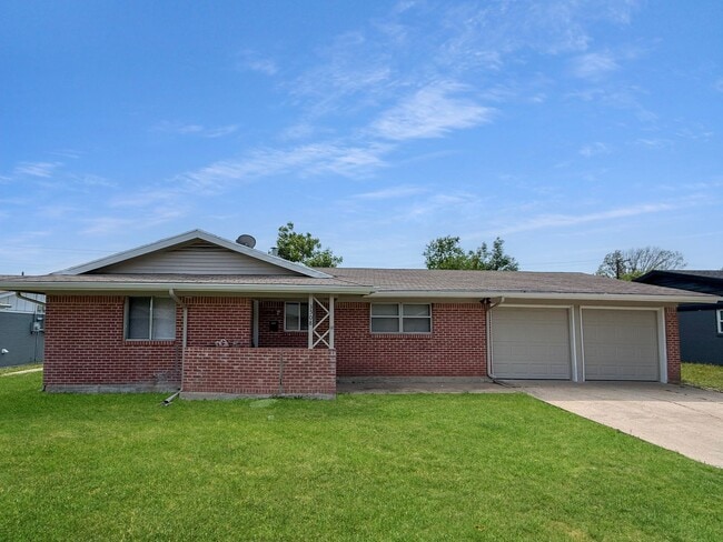 property at 3508 Coronado Ct