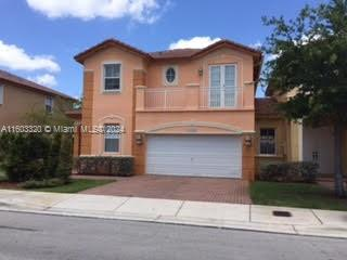 11035 NW 86th Ter in Doral, FL - Building Photo