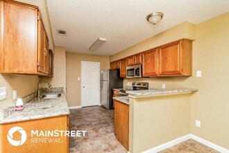1100 Stone Creek Dr in Mansfield, TX - Building Photo - Building Photo
