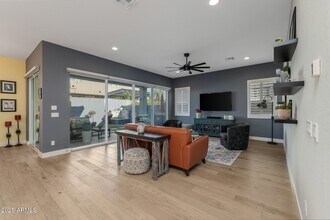 1336 E Sierra Vis Dr in Phoenix, AZ - Building Photo - Building Photo