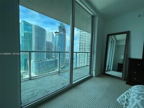 500 Brickell Ave, Unit 3005 in Miami, FL - Foto de edificio - Building Photo