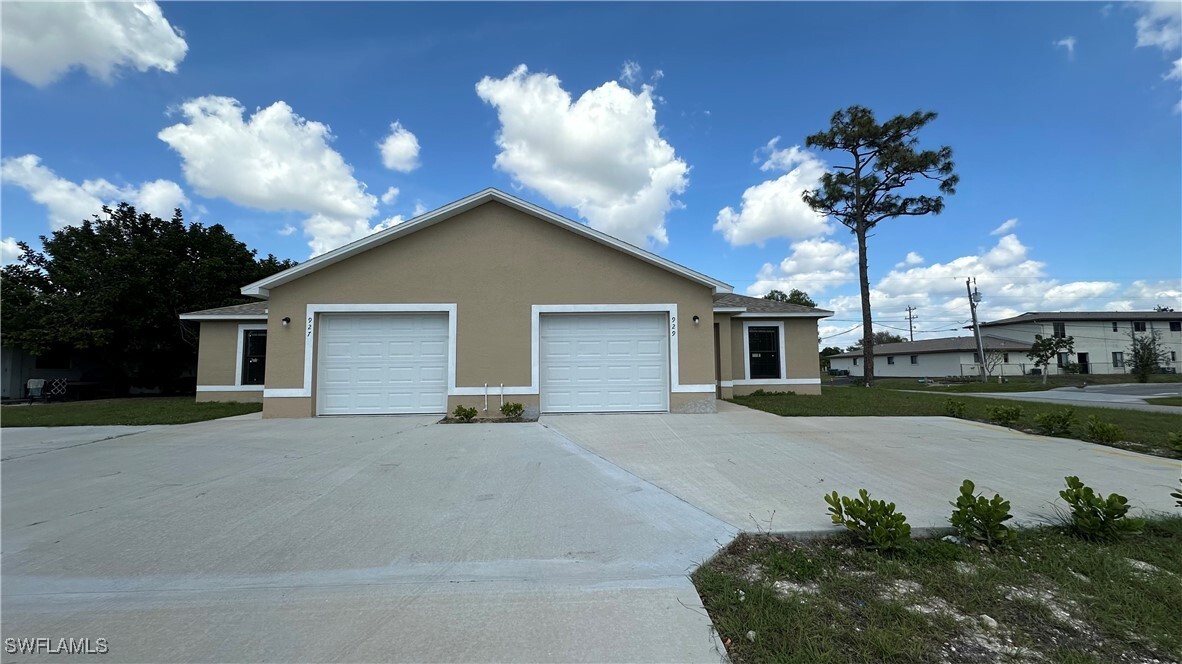 929 SE 8th Terrace in Cape Coral, FL - Building Photo