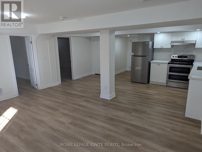 137 Romanelli Cres in Bradford West Gwillimbury, ON - Building Photo - Building Photo