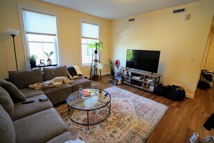 315 Broadway in Somerville, MA - Building Photo