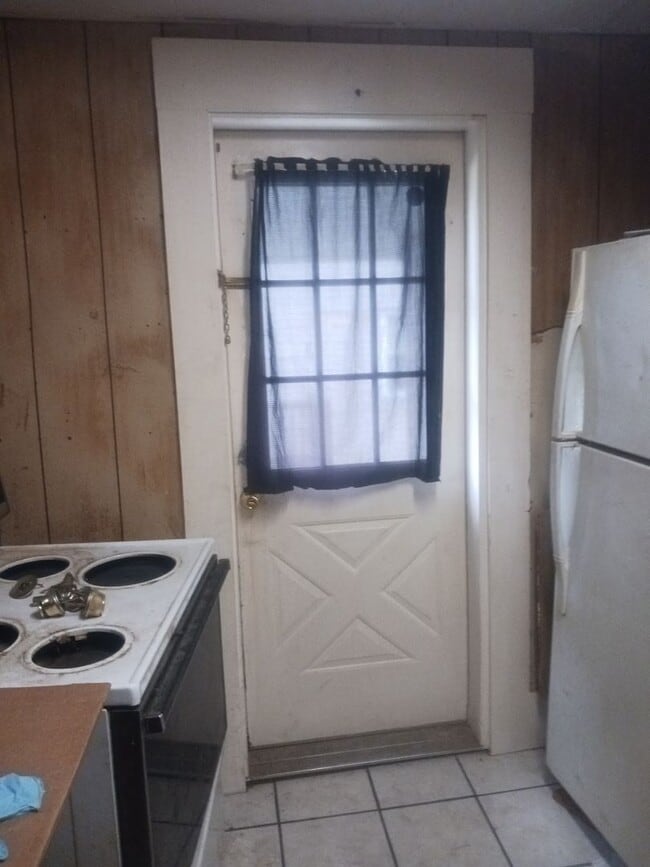 663 Florida Ave in Akron, OH - Building Photo - Building Photo