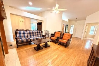 11 Blakeney Ln in Bella Vista, AR - Building Photo - Building Photo