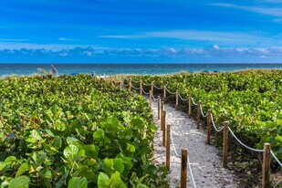 250 S Ocean Blvd in Delray Beach, FL - Building Photo