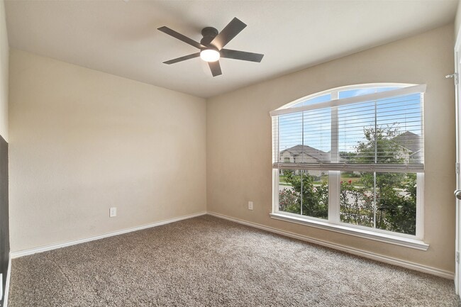 property at 1006 Fannin St