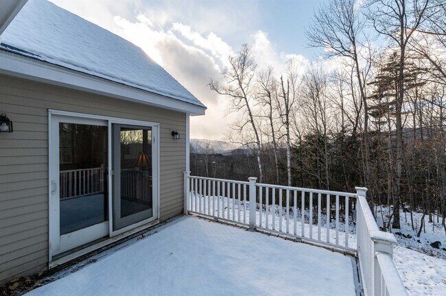 62 Juniper Way in Jackson, NH - Building Photo - Building Photo
