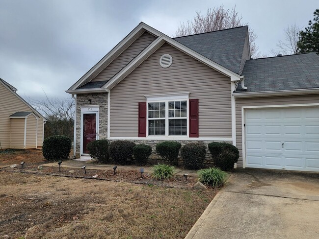 855 Lakeside Cir in Covington, GA - Building Photo - Building Photo