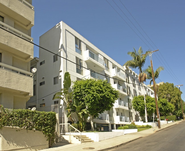 Fuller Apartments in Los Angeles, CA - Foto de edificio - Building Photo