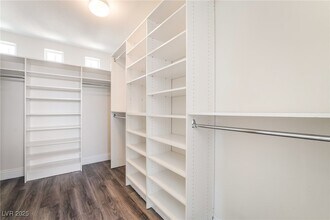 9372 Glendora Valley St in Las Vegas, NV - Building Photo - Building Photo