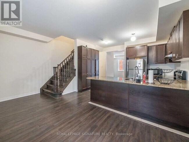 31 Shiff Cres in Brampton, ON - Building Photo - Building Photo