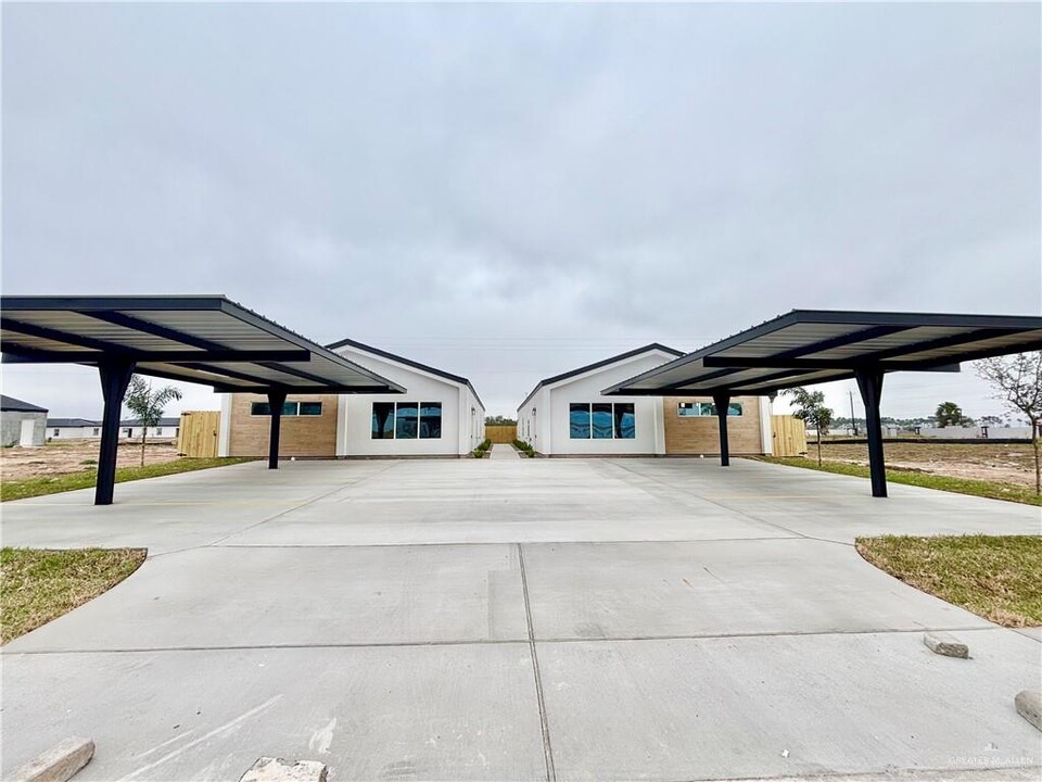 513 2nd St in Weslaco, TX - Building Photo
