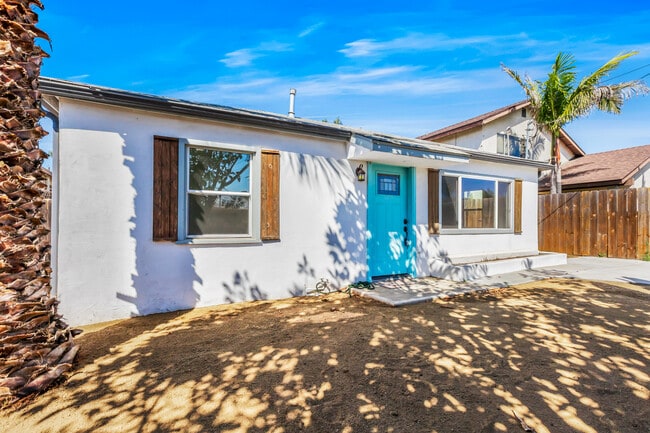 1070 10th St in Imperial Beach, CA - Building Photo - Building Photo