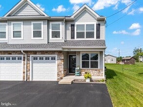 140/142 N 9th St in Quakertown, PA - Building Photo - Building Photo