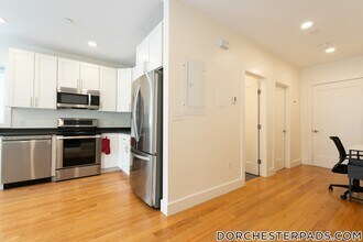 36-38 Colonial Ave. in Boston, MA - Building Photo - Building Photo