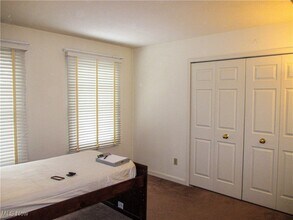 1942 E 84th St in Cleveland, OH - Building Photo - Building Photo