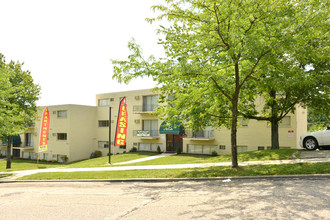 Airy Woods Apartments in Cincinnati, OH - Building Photo - Building Photo