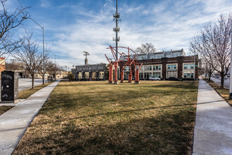 2929 McGee Trfy in Kansas City, MO - Foto de edificio - Building Photo