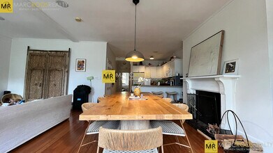 238 Marlborough St, Unit 301 in Boston, MA - Building Photo - Building Photo