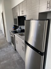 1417 W9th St in Cleveland, OH - Building Photo - Building Photo