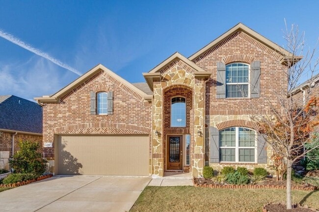 property at 2417 Austin Ln