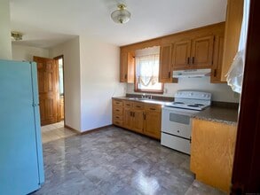 650 S Pine Creek Rd in Fairfield, CT - Building Photo - Building Photo