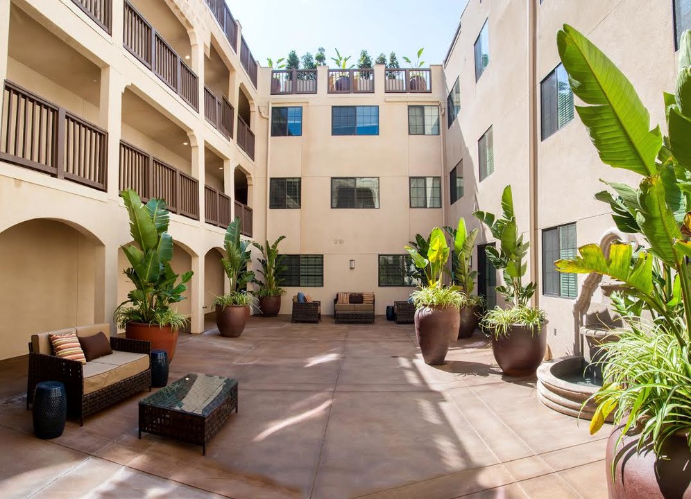 La Buena Ventura Apartments in Panorama City, CA - Building Photo